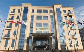 Отель Garden Plaza  3*